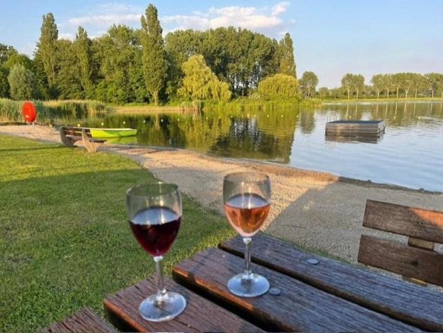 Maasparcje Ecolodge K2 Рурмонд Екстериор снимка